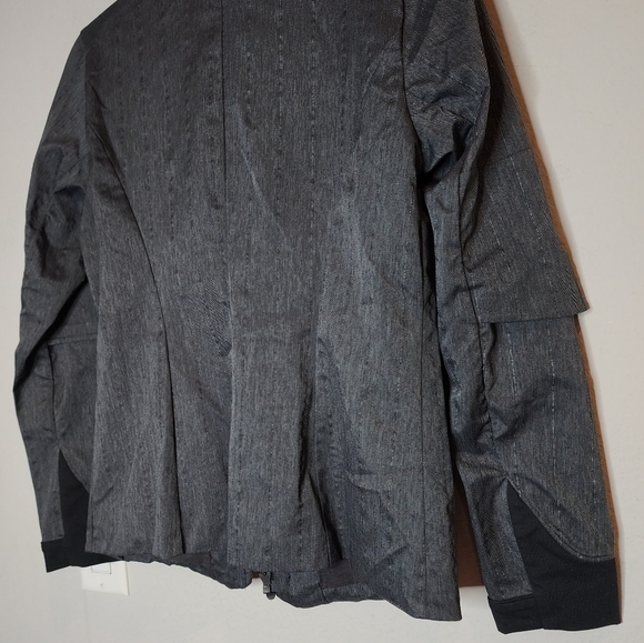 Brooks PureProject Shelter Womens Jacket Grey Herringbone. small. Reflective - Picture 9 of 16